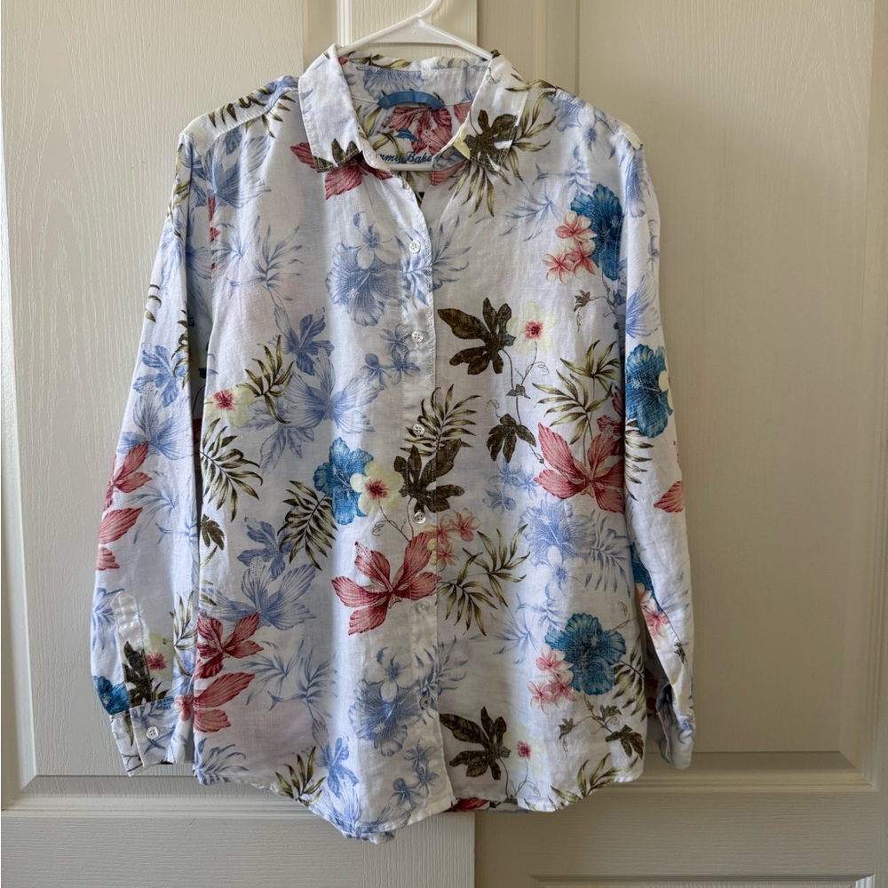 Tommy Babama floral beachy long sleeve button front blouse Medium M